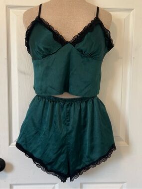 Silk-Feel Emerald Green Lace Trim Cami and Short Set